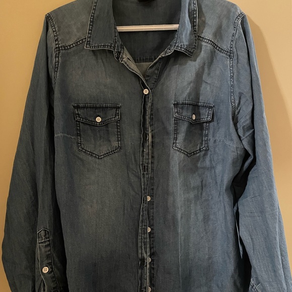 Tops from torrid all size 0/1 - Picture 2 of 9